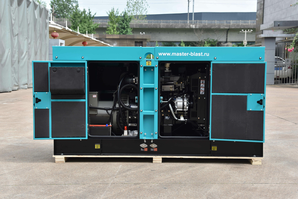 Генератор дизельный - MASTER BLAST 40ESX