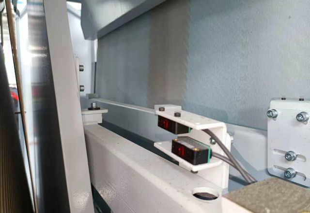 Шлифовальный станок с электронными сегментными утюжками Motimac WT TRHG 1300