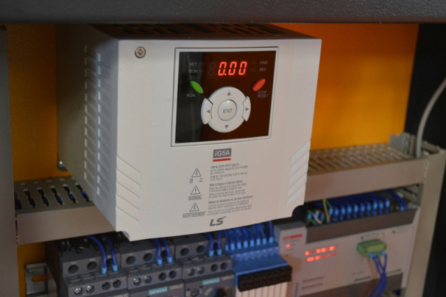 Полуавтоматические ленточнопильные станки IRONMAC TBH-LSAF