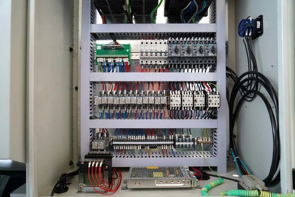 Станок токарный с ЧПУ Metal Master XNC 40100