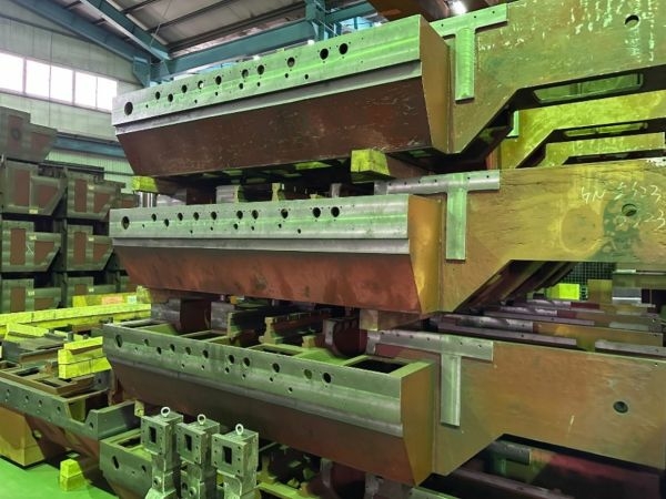 Четырехсторонние продольно-фрезерные станки Gau Jing серии GH