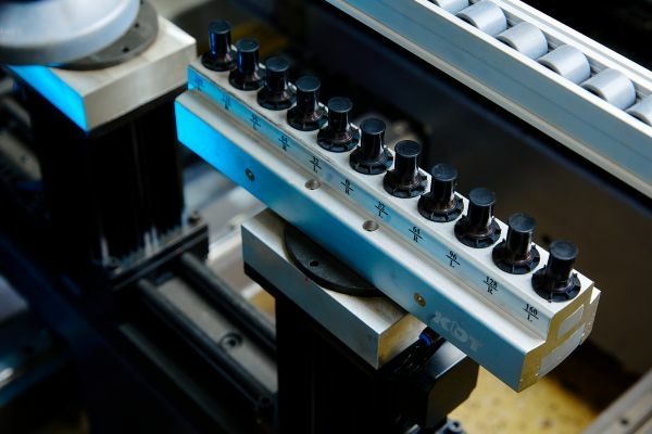 Автоматический сверлильно-присадочный станок KDT-6042NSL