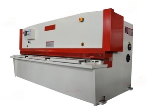 Гидравлическая гильотина QC12Y 8x2500 с ЧПУ Е21S