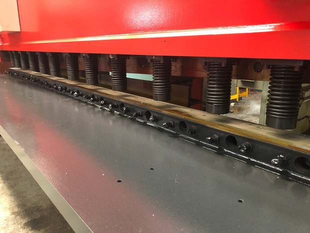 Гидравлические гильотинные ножницы KSM 6/2500