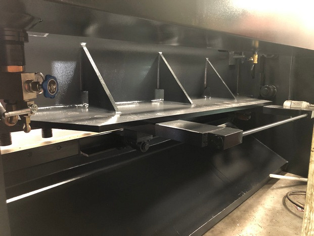 Гидравлические гильотинные ножницы KSM 6/2500