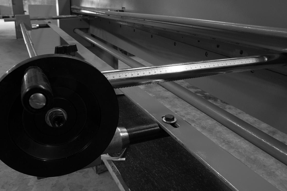 Гильотина ножная Stalex Q01-0.8X2500 (372008)