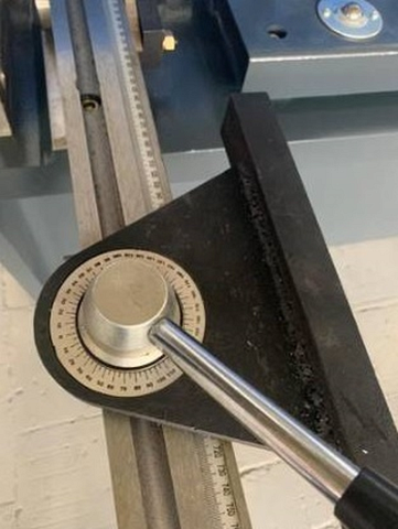 Гидравлические гильотинные ножницы IRONMAC SB-K 6x3200