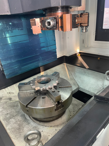 Вертикальный токарный станок с ЧПУ IRONMAC IVL-800M PRO