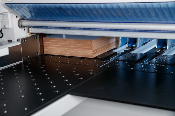 Форматно-раскроечный центр KDT KS-828D