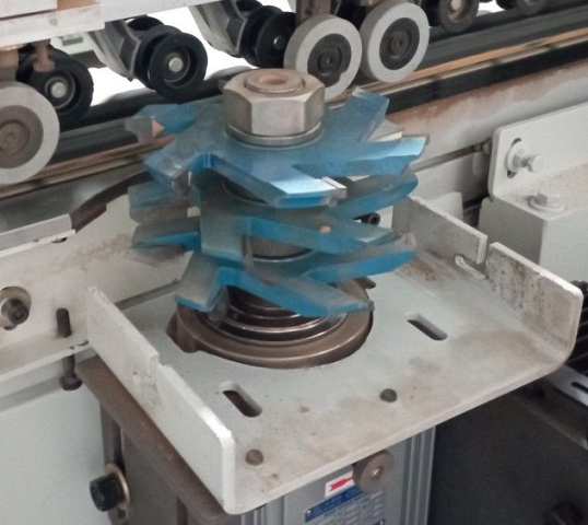 Кромкошлифовальные станки проходного типа EcoWood серии XSDLW X1S2D2L2W2 SERVO