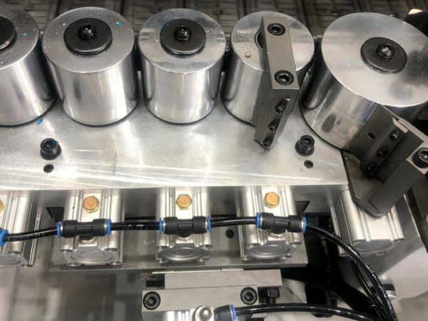 Автоматический кромкооблицовочный станок KDT KE-665JSKA