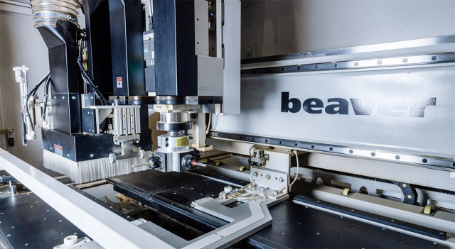 Сверлильно-присадочный центр с ЧПУ Beaver SWIFT Turbo PRO 1200-2HA