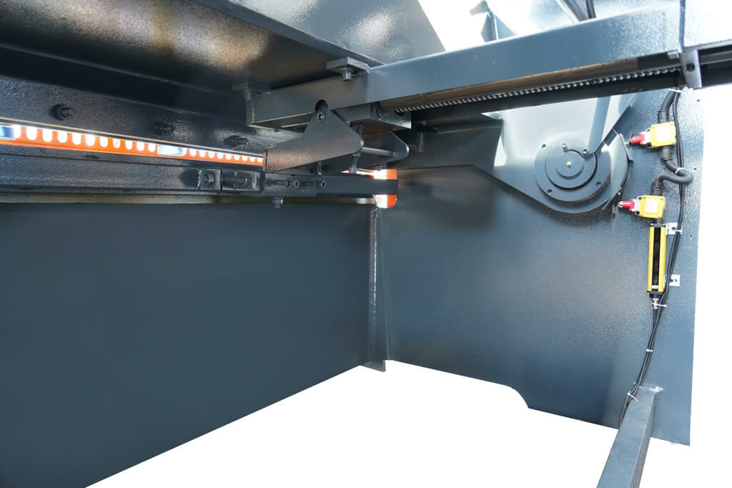 Ножницы гильотинные гидравлические Metal Master HCJ 3280 E