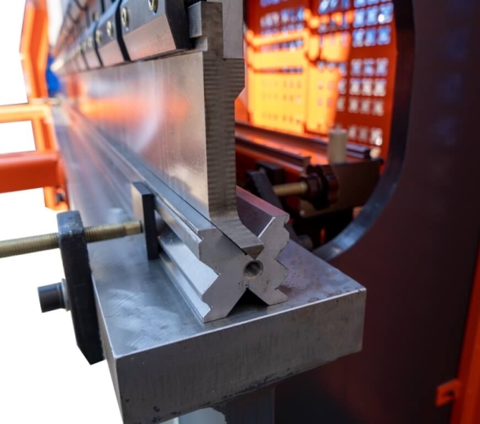 Листогибочный пресс METAL MASTER HPJ 32100M C ЧПУ E22