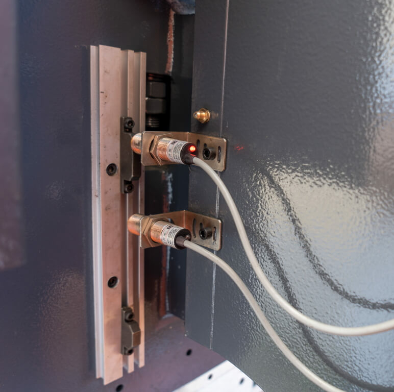 Гидравлический листогибочный пресс  Metal Master HPJ 2580 Sensor