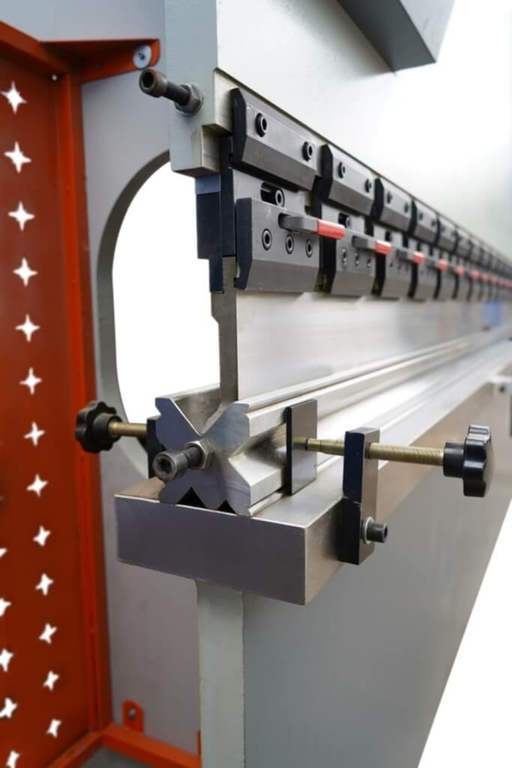 Листогибочный пресс Metal Master HPJ 2563N c ЧПУ E22