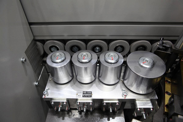 Автоматический кромкооблицовочный станок Nanxing NB536