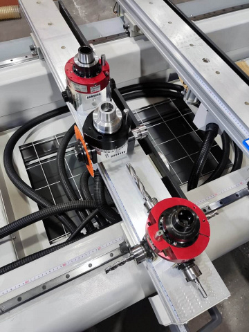 Универсальные обрабатывающие центры с ЧПУ Beaver UNIVERSAL-M TPA