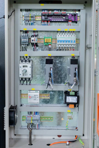 Гидравлические листогибочные прессы IRONMAC HPB-T 125/3200