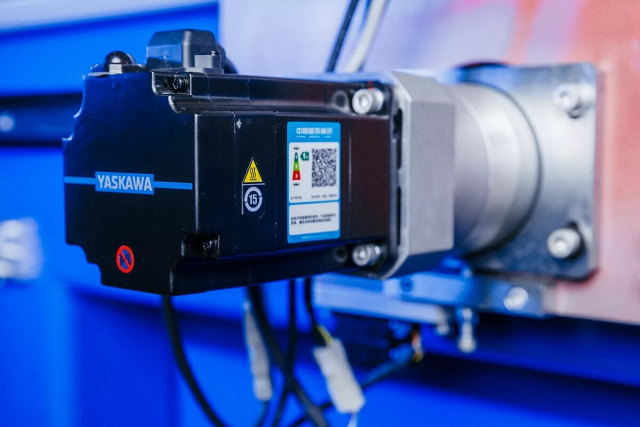 Фрезерный станок с ЧПУ Beaver 25AVLT8-Z600L