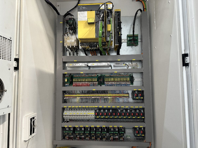 Горизонтально-фрезерный центр SPITZEN HMT-800