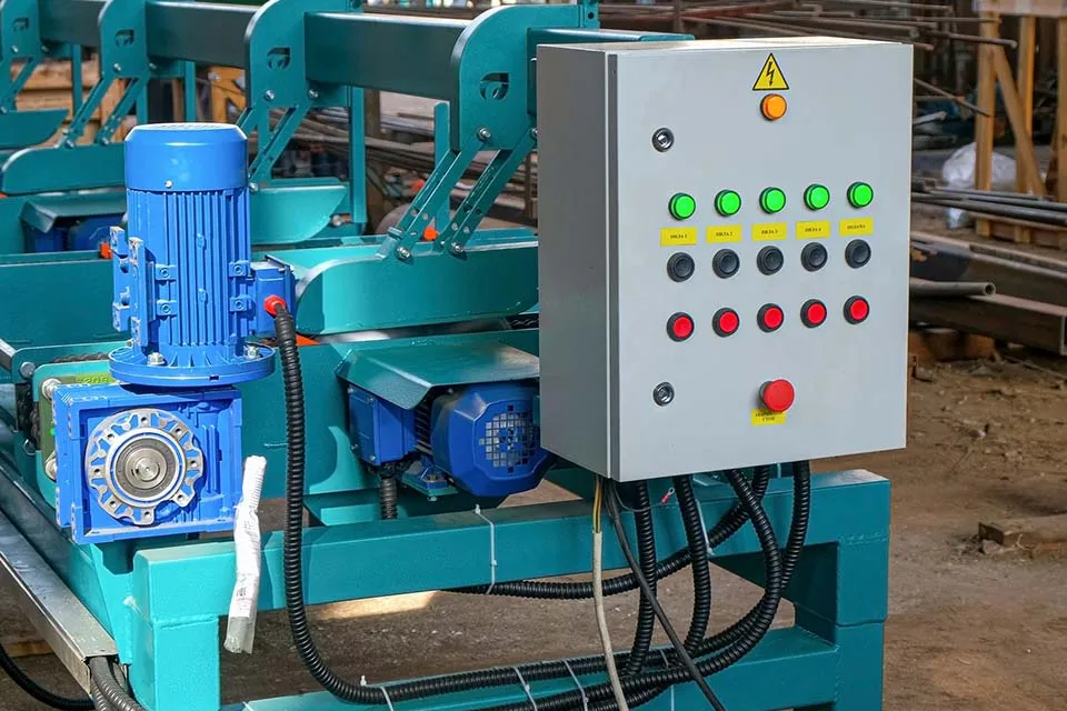 Торцовочный станок Cronver ST 2