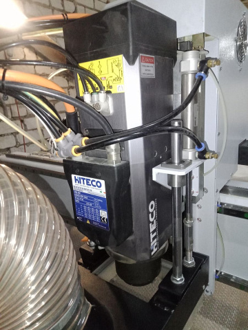 Фрезерный обрабатывающий центр с ЧПУ с автоматическим толкателем Beaver i-NEST 2142 BH PRO