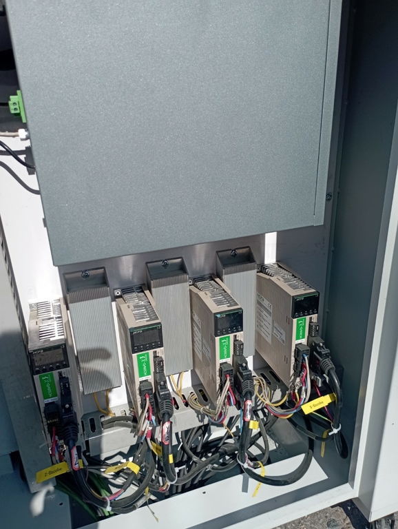 Оптоволоконный лазерный станок для резки металла Ltt 3015B (1000)