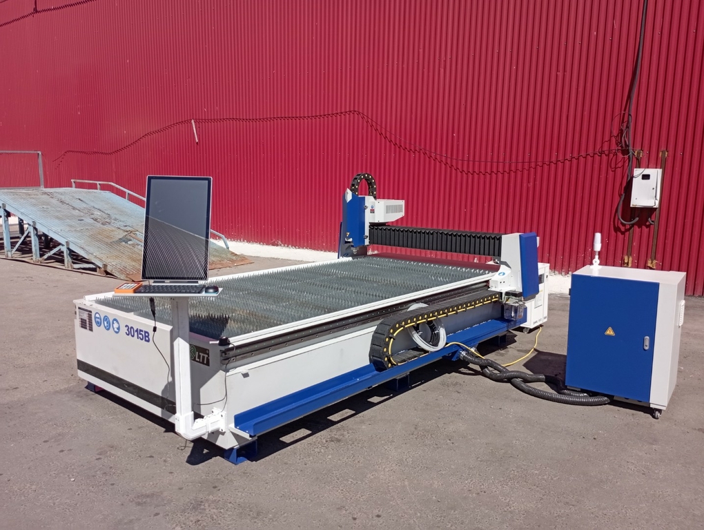 Оптоволоконный лазерный станок для резки металла Ltt 3015B (1000)