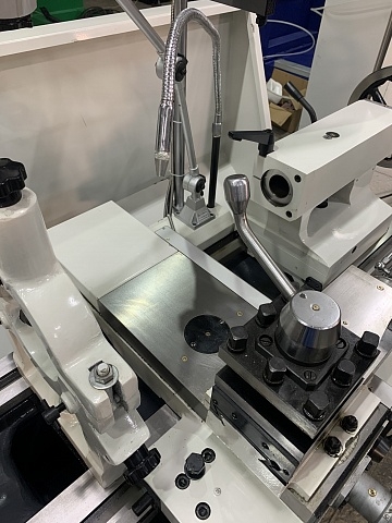 Токарно-винторезный станок 16К25/2000