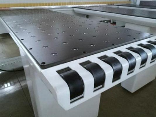 Угловой форматно-раскроечный центр с ЧПУ Filato NZH-3318