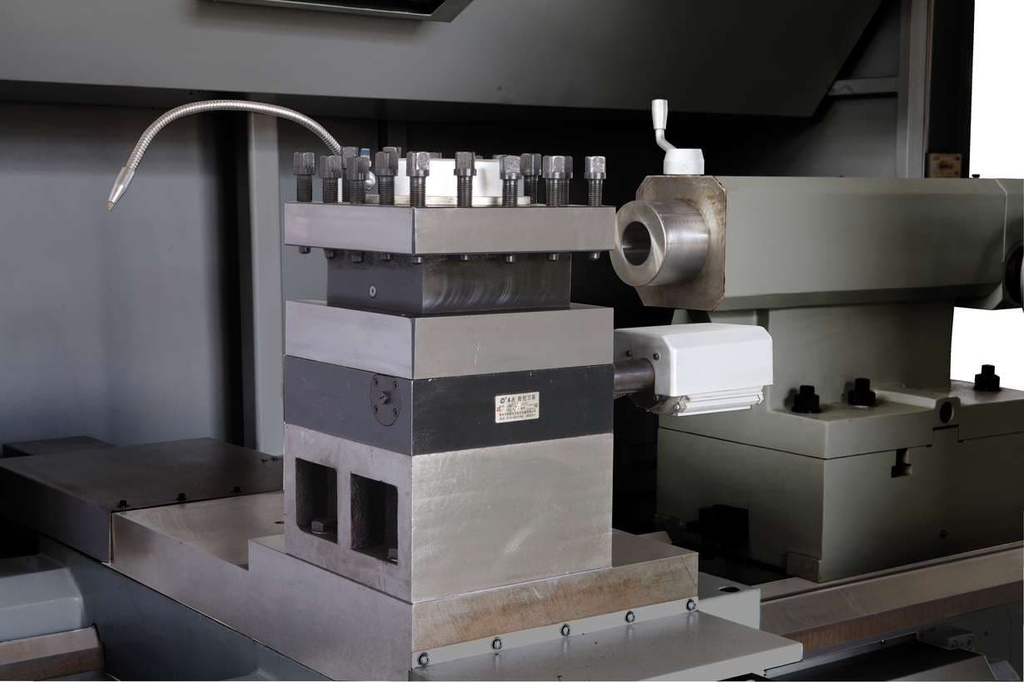 Токарный станок JCT-50 CNC РМЦ 10000 мм (JCT-5010000 CNC)