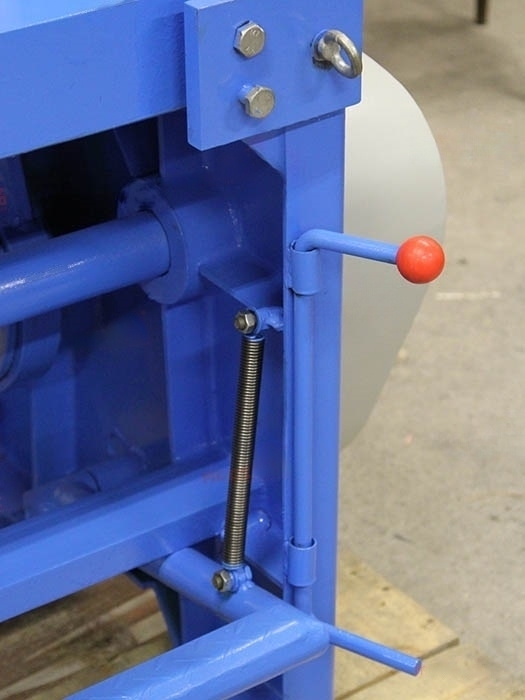 Гильотина с электроприводом Q11 2x2000