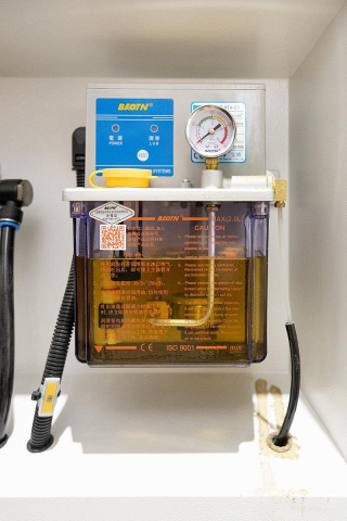 Форматно-раскроечный центр с ЧПУ с задней загрузкой Nanxing NPC330LE