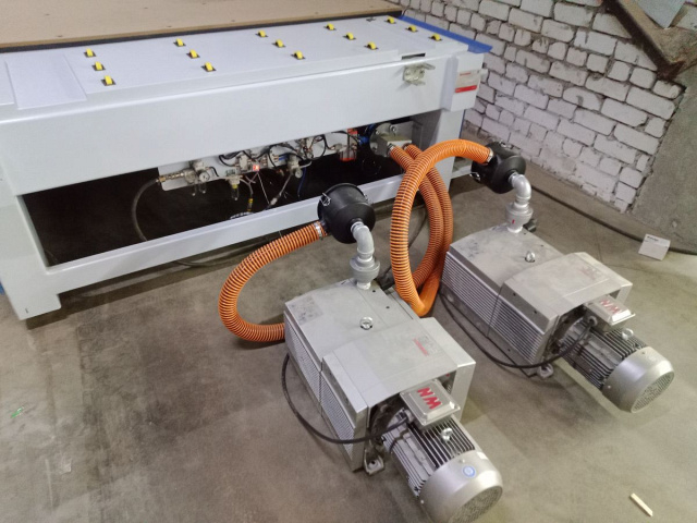 Фрезерный обрабатывающий центр с ЧПУ с автоматическим толкателем Beaver i-NEST BH PRO TPA