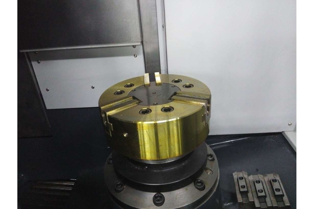 Токарный станок JVL-135 CNC РМЦ 1200 мм (JVL-1351200 CNC)