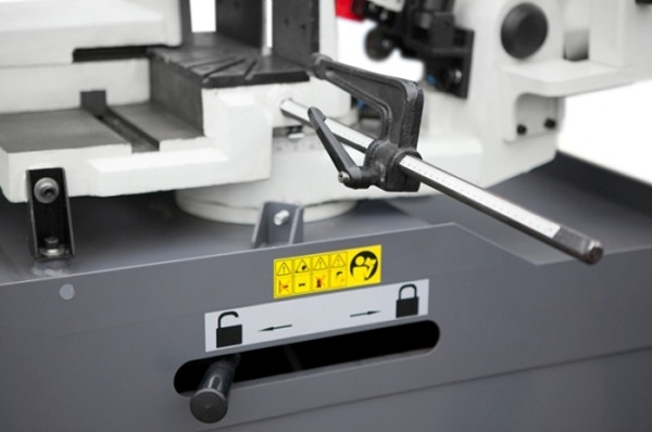 Ручной ленточнопильный станок MetalTec BS 250 FH