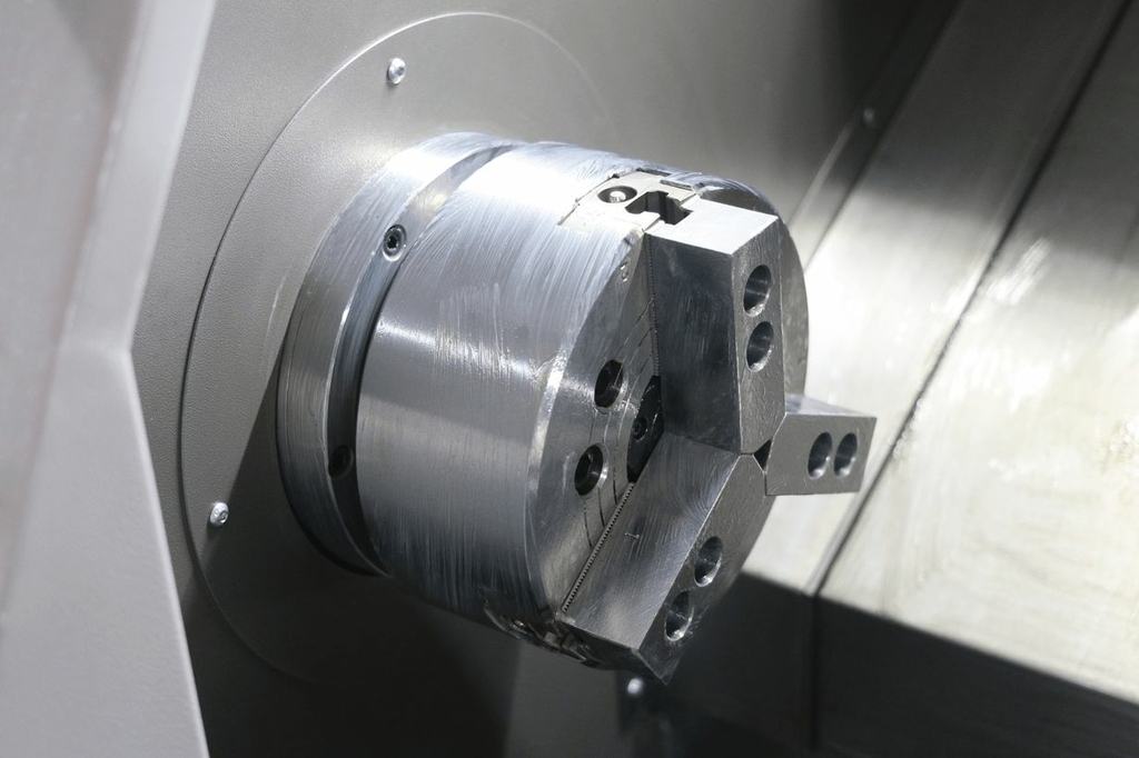 Токарный станок с ЧПУ JET KDCK-25F CNC (Fanuc 0i, гидрав. патрон, 3000 об/мин, деталеуловитель)