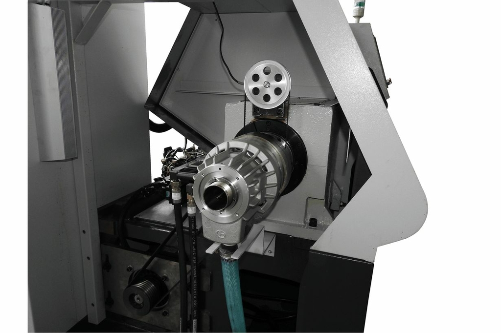 Токарный станок с ЧПУ JET KDCK-25F CNC (Fanuc 0i, гидрав. патрон, 3000 об/мин, деталеуловитель)