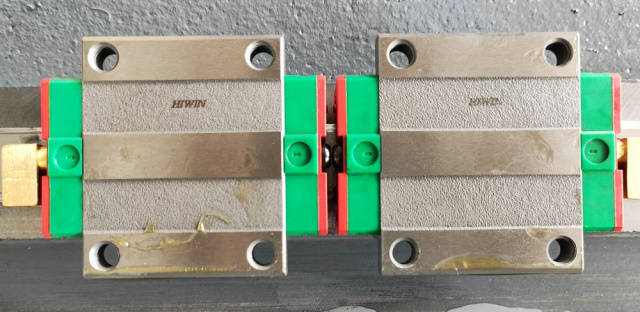 Проволочно-вырезной электроэрозионный станок Kingred KD700ZL