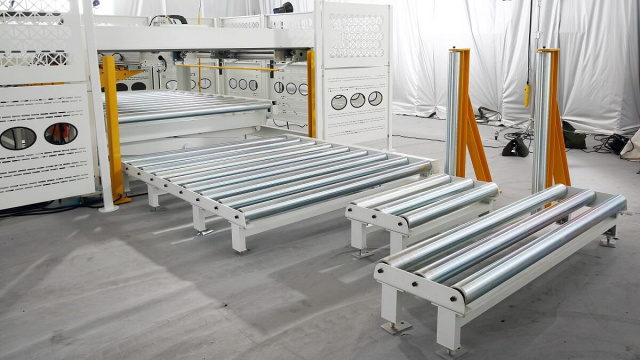 Раскроечный центр с задней загрузкой Nanxing NPL-330HG