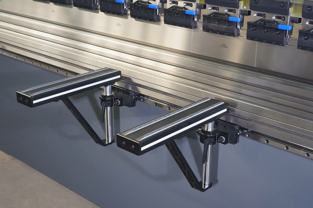 Листогибочный пресс MetalTec HBС 135/3200 4+1 ЧПУ МТ-15