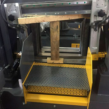 Автоматический ленточнопильный станок KESMAK KLE DG GK 420