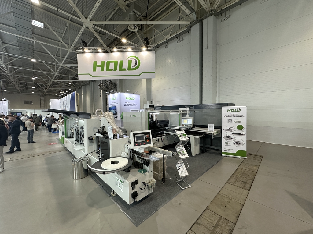 Кромкооблицовочный автоматический станок HOLD HD621JPKQSC