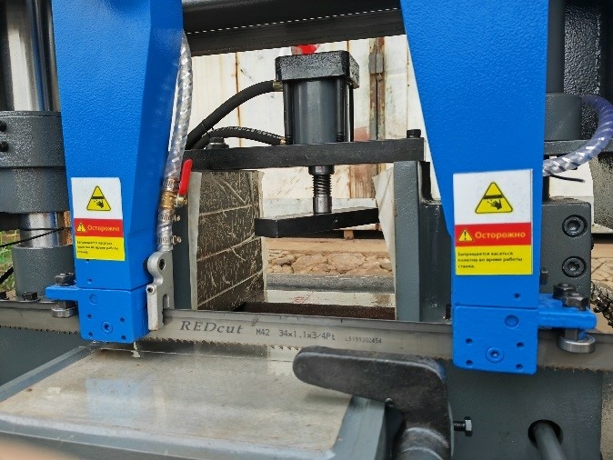 Автоматический колонный ленточнопильный станок MetalTec BS 500 ZA поворот до 60°