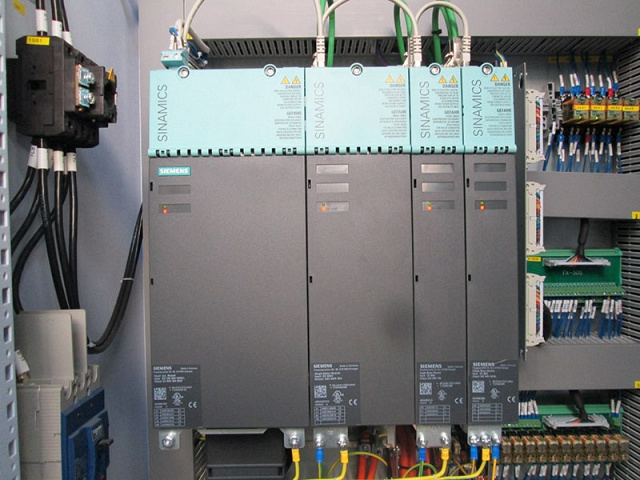 Координатно-пробивные прессы SMD Nisshinbo HPС