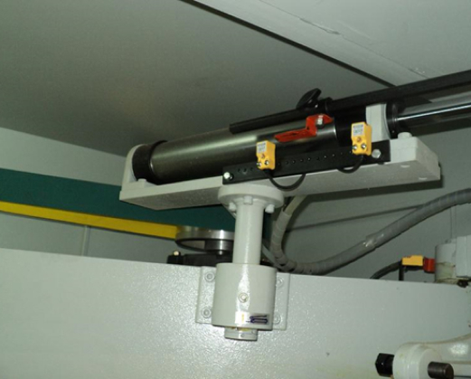 Копировально–фрезерный станок DELTAMACHINERY DW-1700 карусельного типа