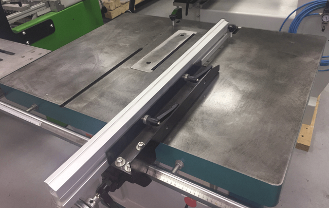 Круглопильный станок с торцовочной кареткой EcoWood S 350К