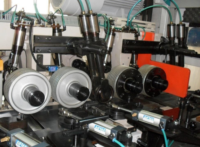 Четырехсторонний продольно-фрезерный станок QUADRO 923 Ultra