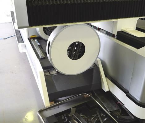 Лазерный станок с приставкой для резки труб Bodor F3015T3-2000W IPG